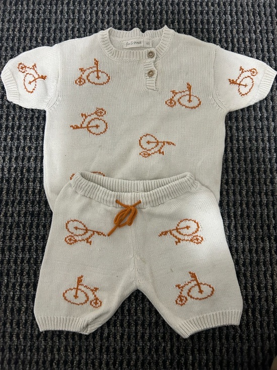 Fin & Vince Other - Fin & Vince Cream Knit Kids Matching Set with Rust Bicycle Motif
